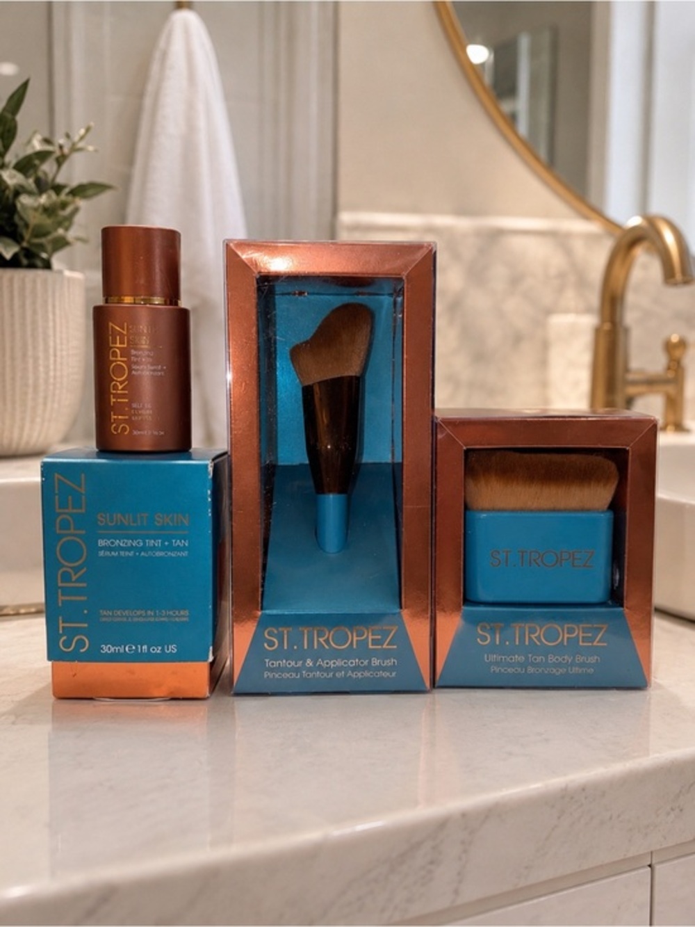 ☀️ ST. TROPEZ Sunlit Skin Bronzing Tint + Luxe Tan Brush Bundle 🎀 NEW